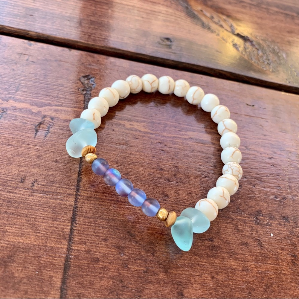 Hand beaded bracelet